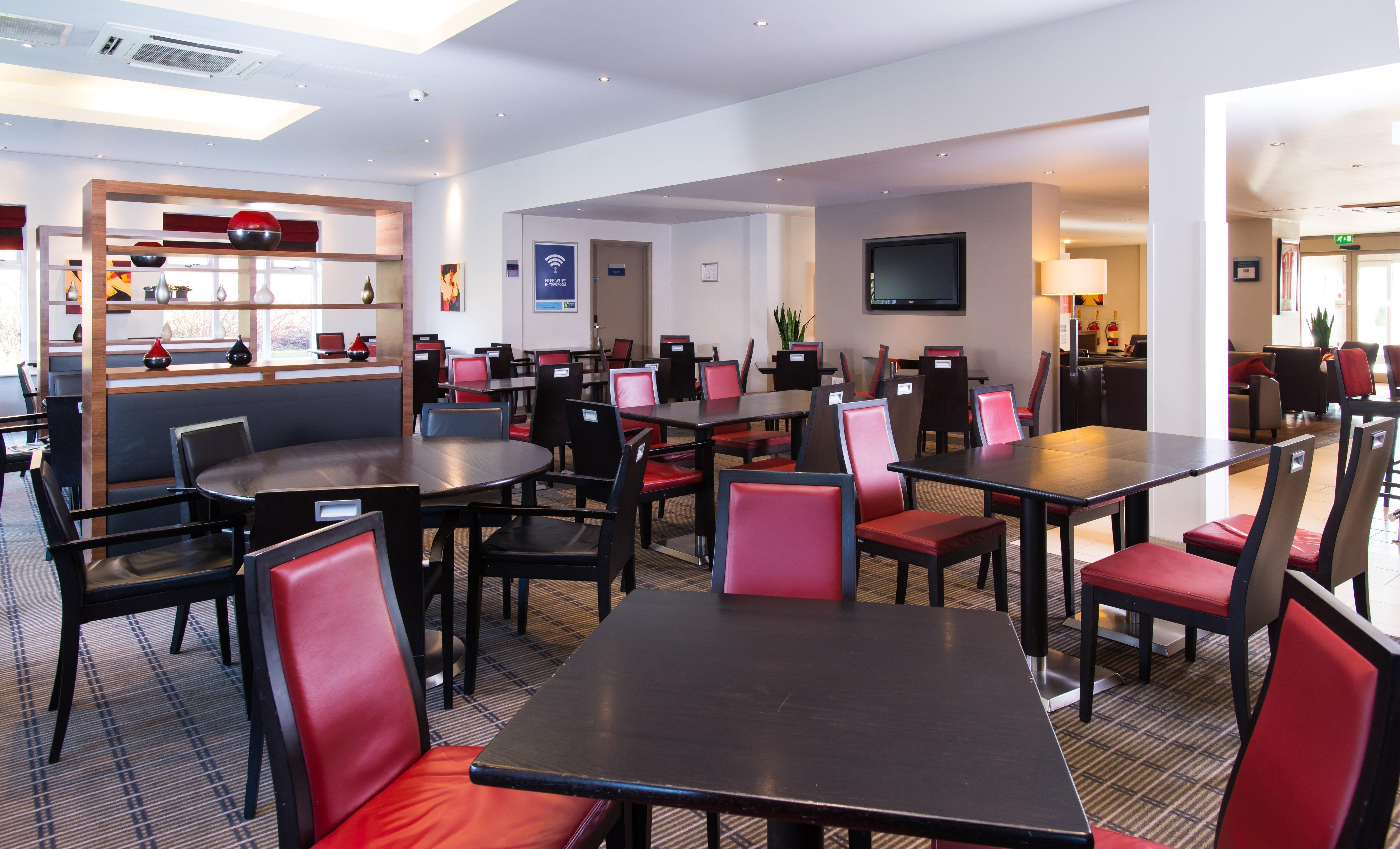 Holiday Inn Express Stoke-On-Trent By Ihg Экстерьер фото