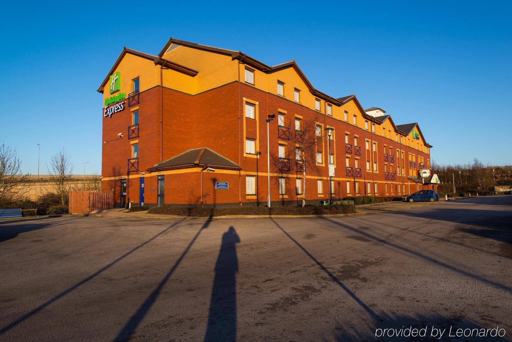 Holiday Inn Express Stoke-On-Trent By Ihg Экстерьер фото