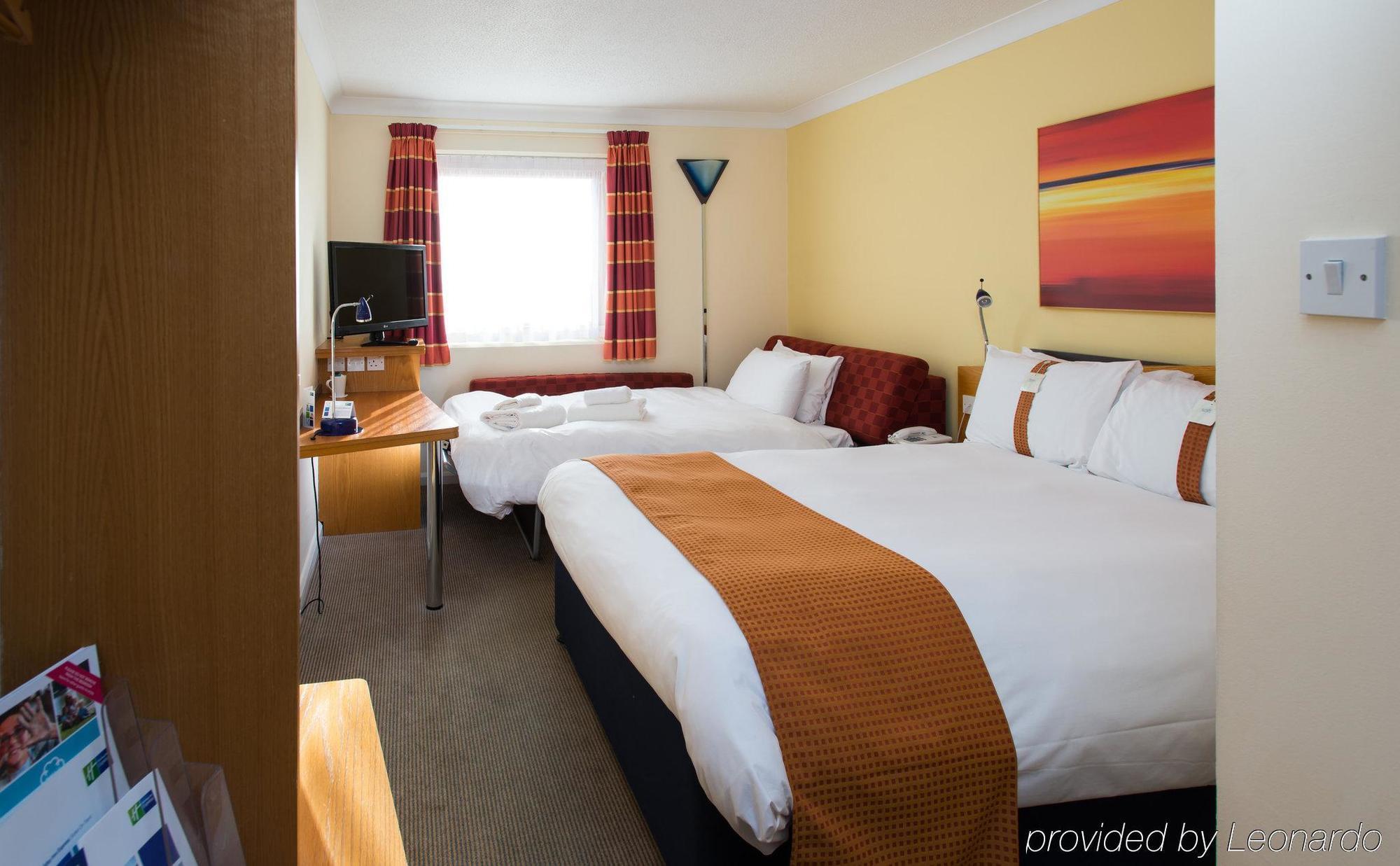 Holiday Inn Express Stoke-On-Trent By Ihg Экстерьер фото