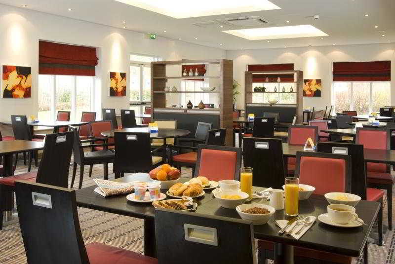 Holiday Inn Express Stoke-On-Trent By Ihg Экстерьер фото