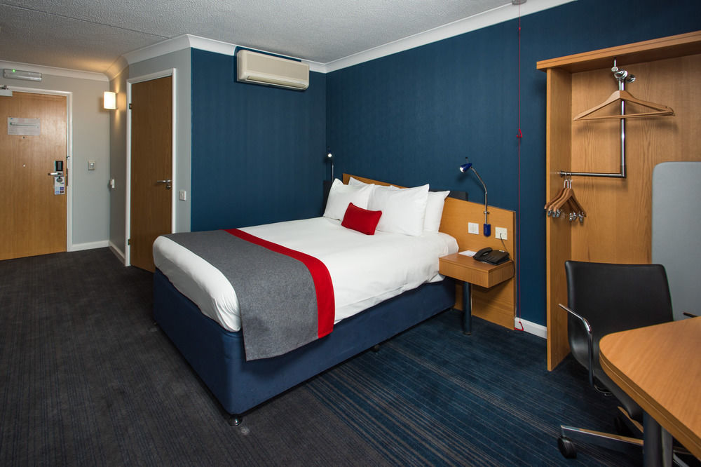 Holiday Inn Express Stoke-On-Trent By Ihg Экстерьер фото