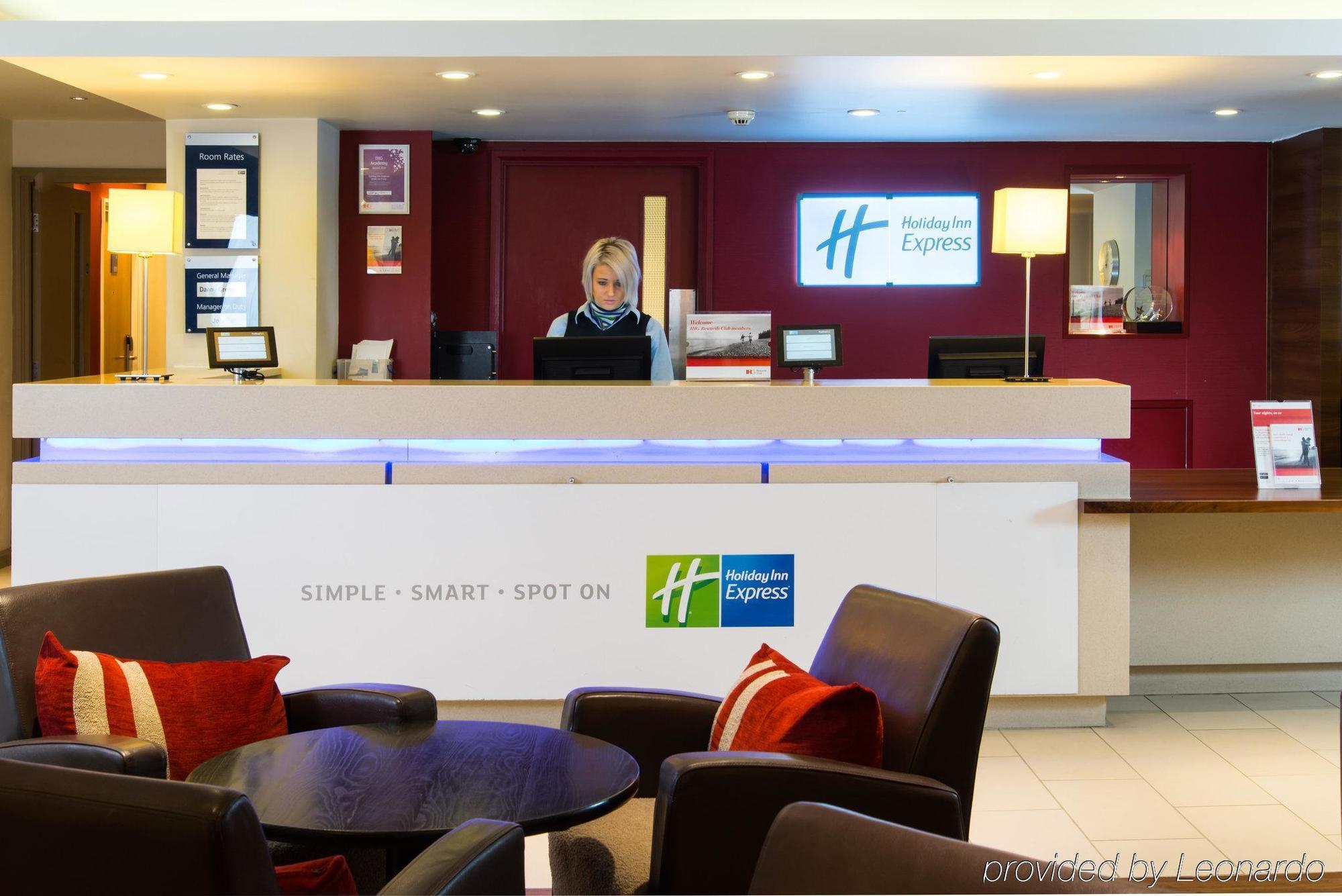 Holiday Inn Express Stoke-On-Trent By Ihg Экстерьер фото