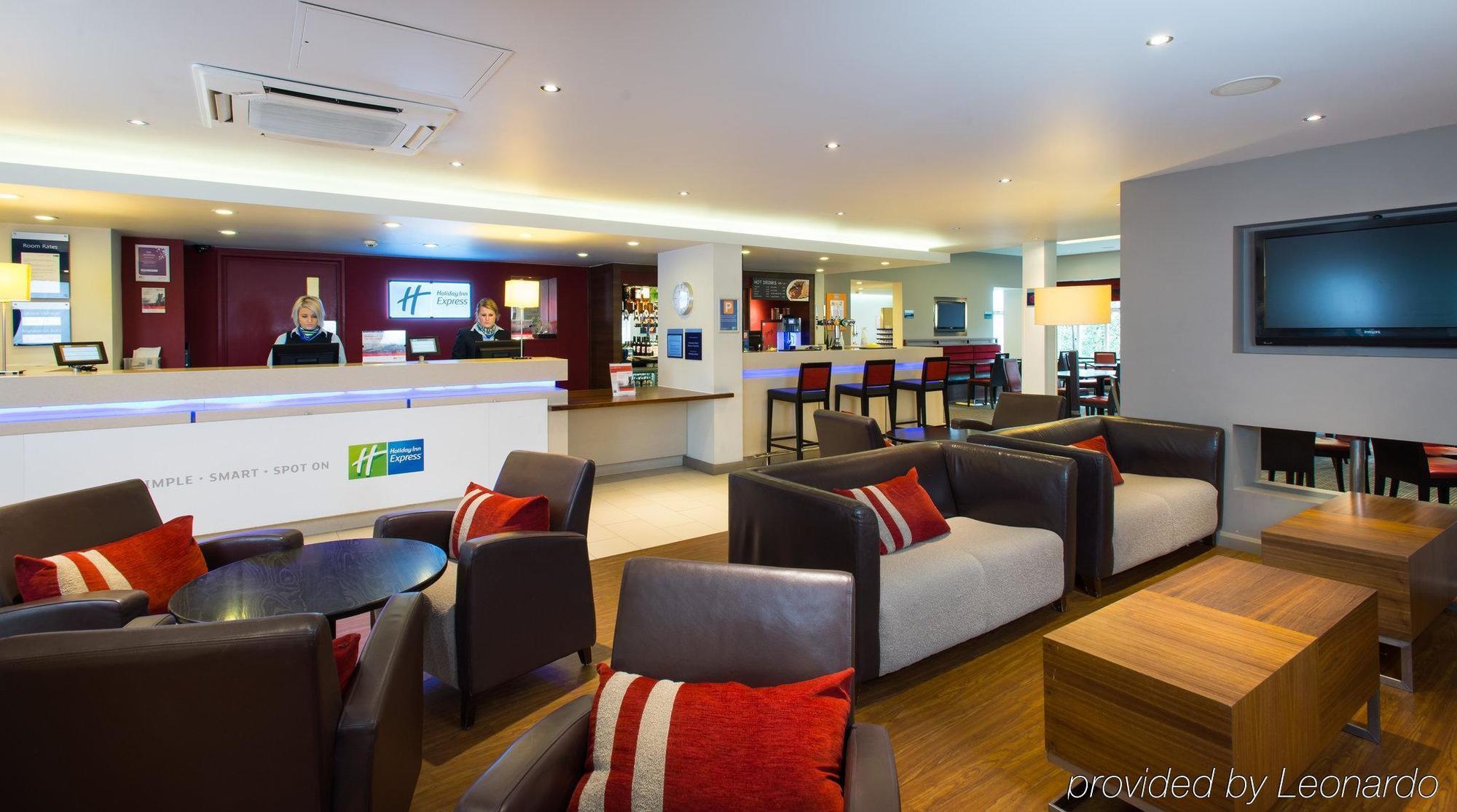Holiday Inn Express Stoke-On-Trent By Ihg Экстерьер фото