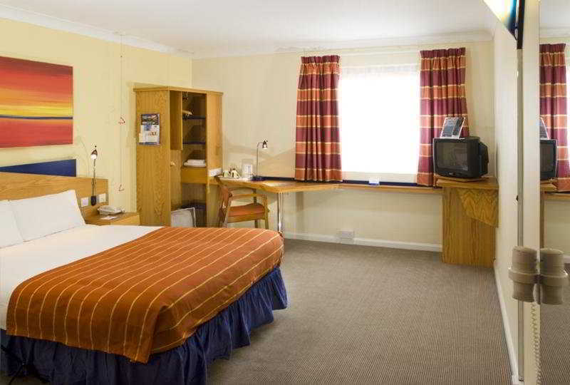 Holiday Inn Express Stoke-On-Trent By Ihg Номер фото