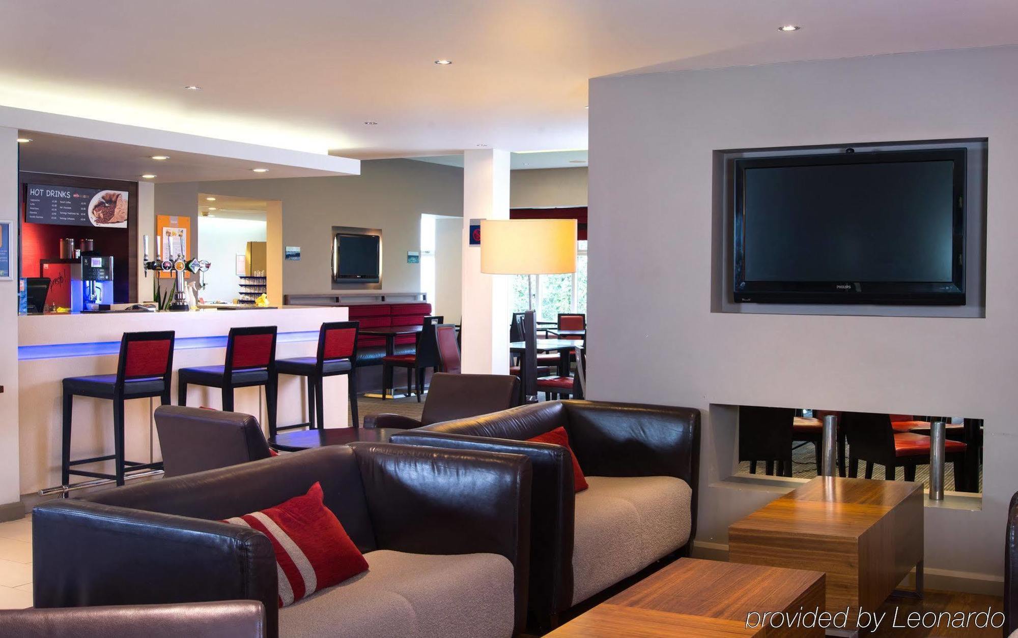 Holiday Inn Express Stoke-On-Trent By Ihg Экстерьер фото