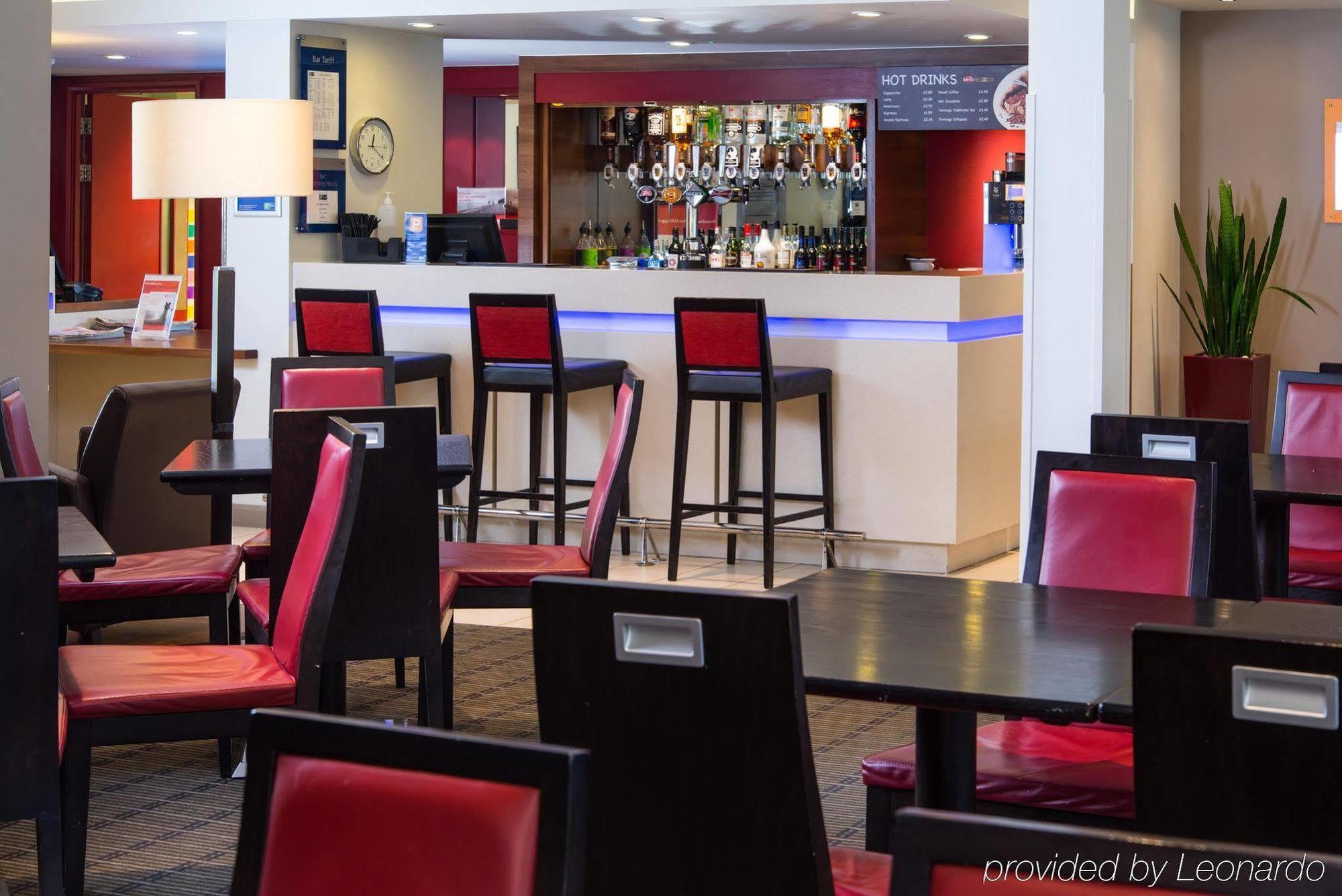 Holiday Inn Express Stoke-On-Trent By Ihg Экстерьер фото